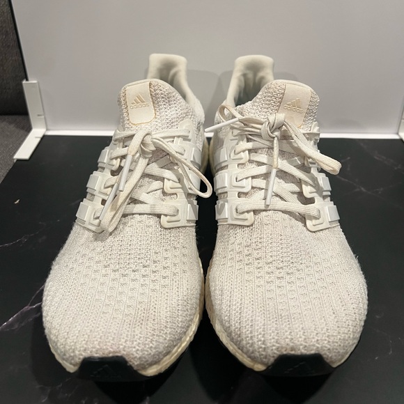 Adidas Ultraboost 4.0 White Women’s Athletic Shoes Size 7.5 - Picture 3 of 16